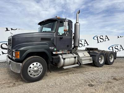 Mack CH613 Day Cab Truck