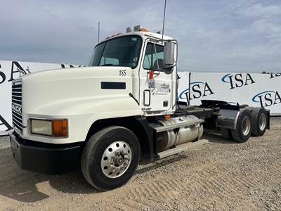 Mack CH613 Day Cab Truck