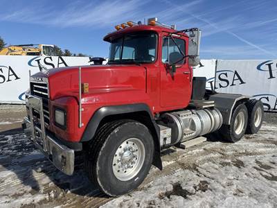 Mack RD688S Day Cab Truck