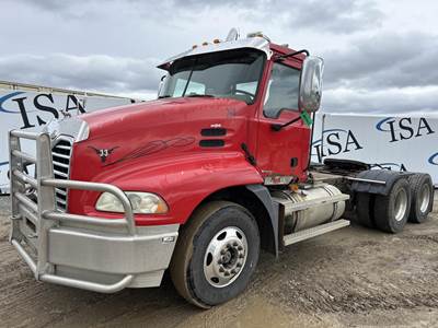 Mack Vision CXN613 Day Cab Truck