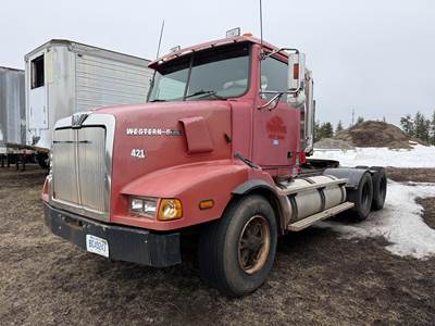 Western Star 5800 Day Cab Truck
