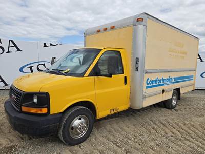 GMC Savana G3500 Box Truck