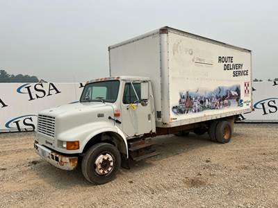 International 4700 Box Truck