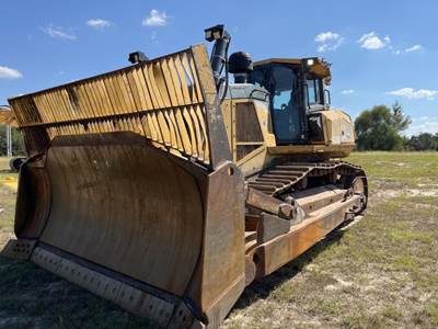 John Deere 1050K Dozer