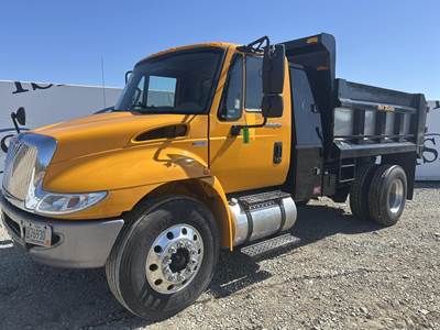 International DuraStar 4300 Dump Truck
