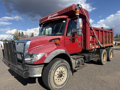 International WorkStar 7400 Dump Truck