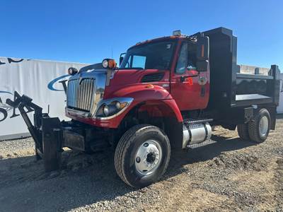 International WorkStar 7500 Dump Truck