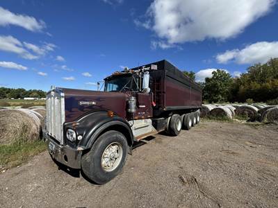 Kenworth W900 Dump Truck