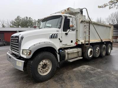 Mack Granite GU713 Dump Truck