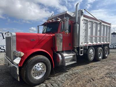 Peterbilt 379 Dump Truck