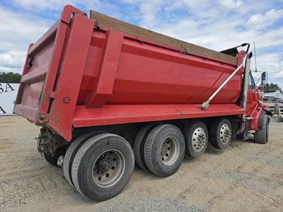 Sterling L9500 Dump Truck