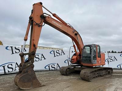 Hitachi ZX225 Excavator