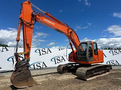 Hitachi ZX225 Excavator