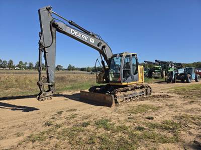 John Deere 135D Excavator