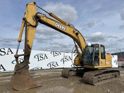 John Deere 225 LC Excavator
