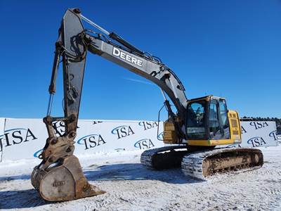 John Deere 245G LC Excavator