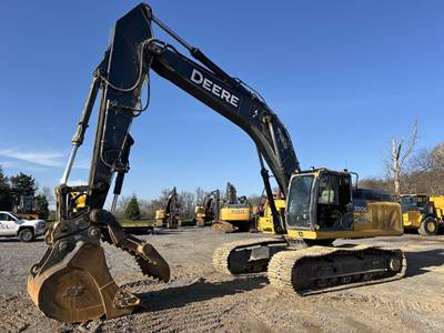 John Deere 350G LC Excavator