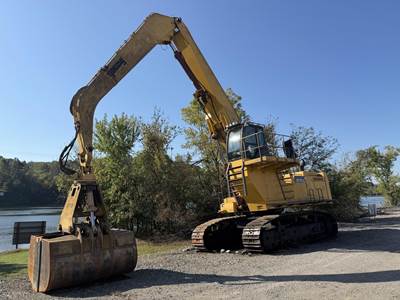 John Deere 870G LC Excavator