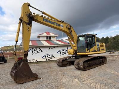 Komatsu PC210LC Excavator