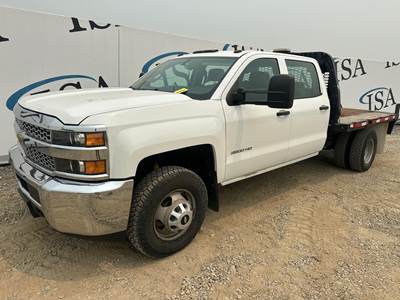 Chevrolet Silverado 3500HD Flatbed Truck