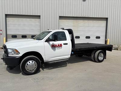 Dodge Ram 3500 Flatbed Truck