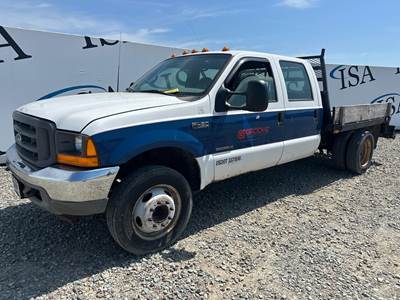 Ford F-450 Flatbed Truck