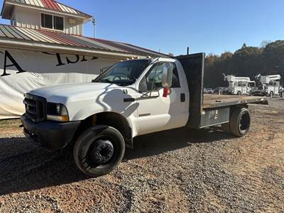 Ford F-550 Flatbed Truck