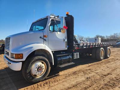 International 8100 Flatbed Truck