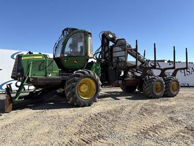John Deere 1110E Forwarder