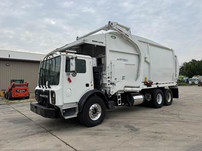 Mack MRU613 Side Load Garbage Truck
