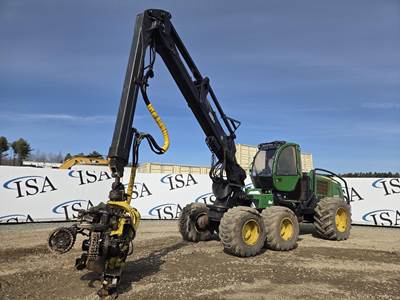 John Deere 1270E Harvester