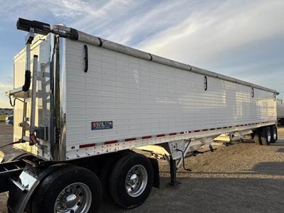 WILSON DWH-650 Hopper / Grain Trailer
