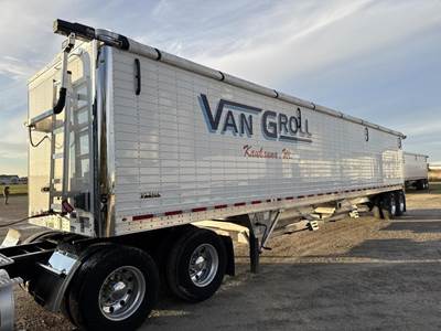 WILSON DWH-750 Hopper / Grain Trailer