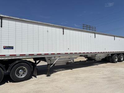 WILSON PACE SETTER DWH-650 Hopper / Grain Trailer