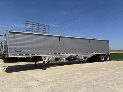 WILSON PACE SETTER DWH-650PM Hopper / Grain Trailer