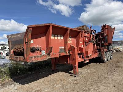 Morbark 3800 Horizontal Grinder
