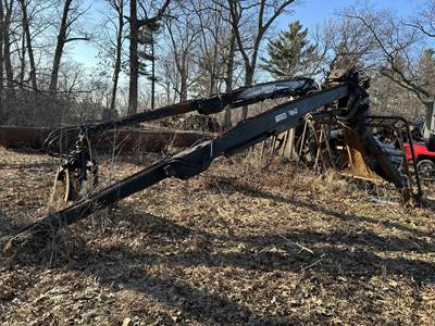 Serco 7000 Stationary Log Loader