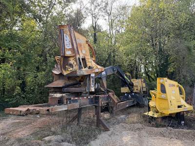 Tigercat 234B Trailer-Mounted Log Loader