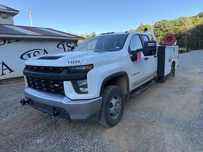 Chevrolet 3500HD Mechanic / Service Truck