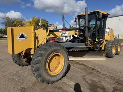 John Deere 672D Motor Grader