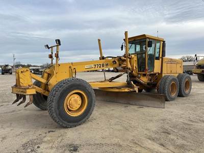 John Deere 722BH Motor Grader