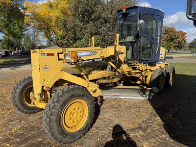 Komatsu GD305A-1 Motor Grader