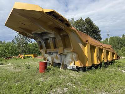 Caterpillar 785B Off-Highway Truck