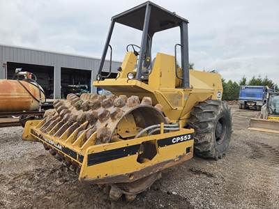 Caterpillar CP-553 Padfoot Roller Compactor