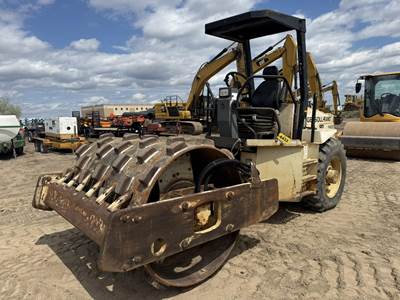 Ingersoll-Rand SD70F Padfoot Roller Compactor