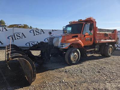 International WorkStar 7300 Plow / Spreader Truck