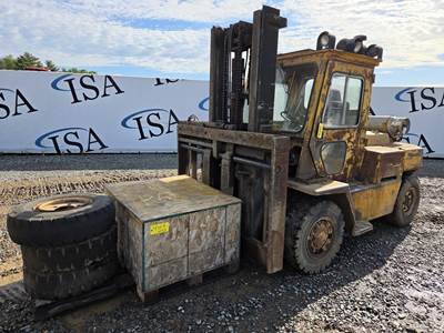 Clark C500Y135 Pneumatic Tire Forklift