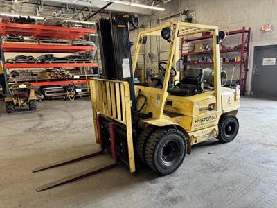 Hyster H60XM Pneumatic Tire Forklift