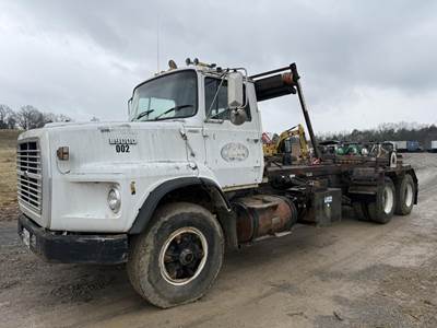 Ford L9000 Roll Off Truck
