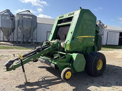 John Deere 450M Round Hay Baler